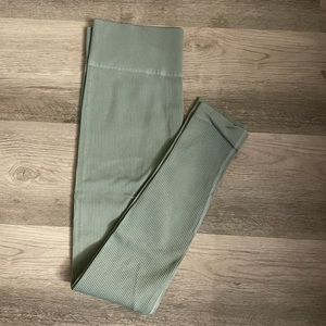 Storm- butt lifting evolve legging